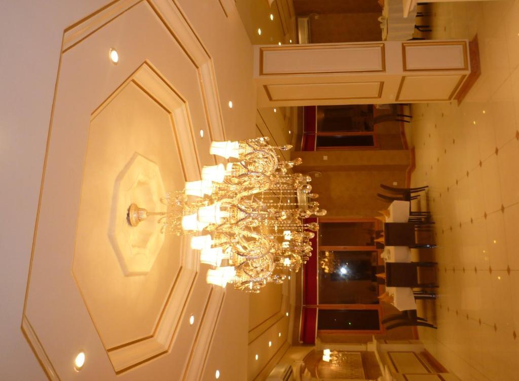 อัล บอร์ก อัล วาเทียร์ Hotel ชาซาน ภายนอก รูปภาพ