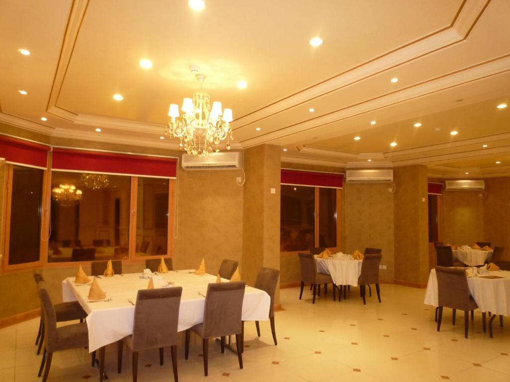 อัล บอร์ก อัล วาเทียร์ Hotel ชาซาน ภายนอก รูปภาพ