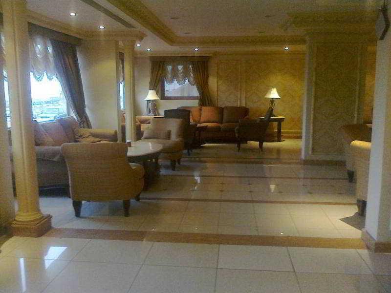 อัล บอร์ก อัล วาเทียร์ Hotel ชาซาน ภายนอก รูปภาพ