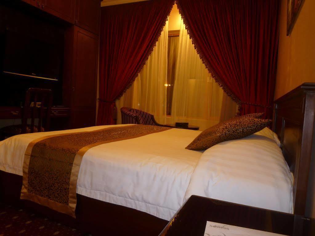 อัล บอร์ก อัล วาเทียร์ Hotel ชาซาน ภายนอก รูปภาพ