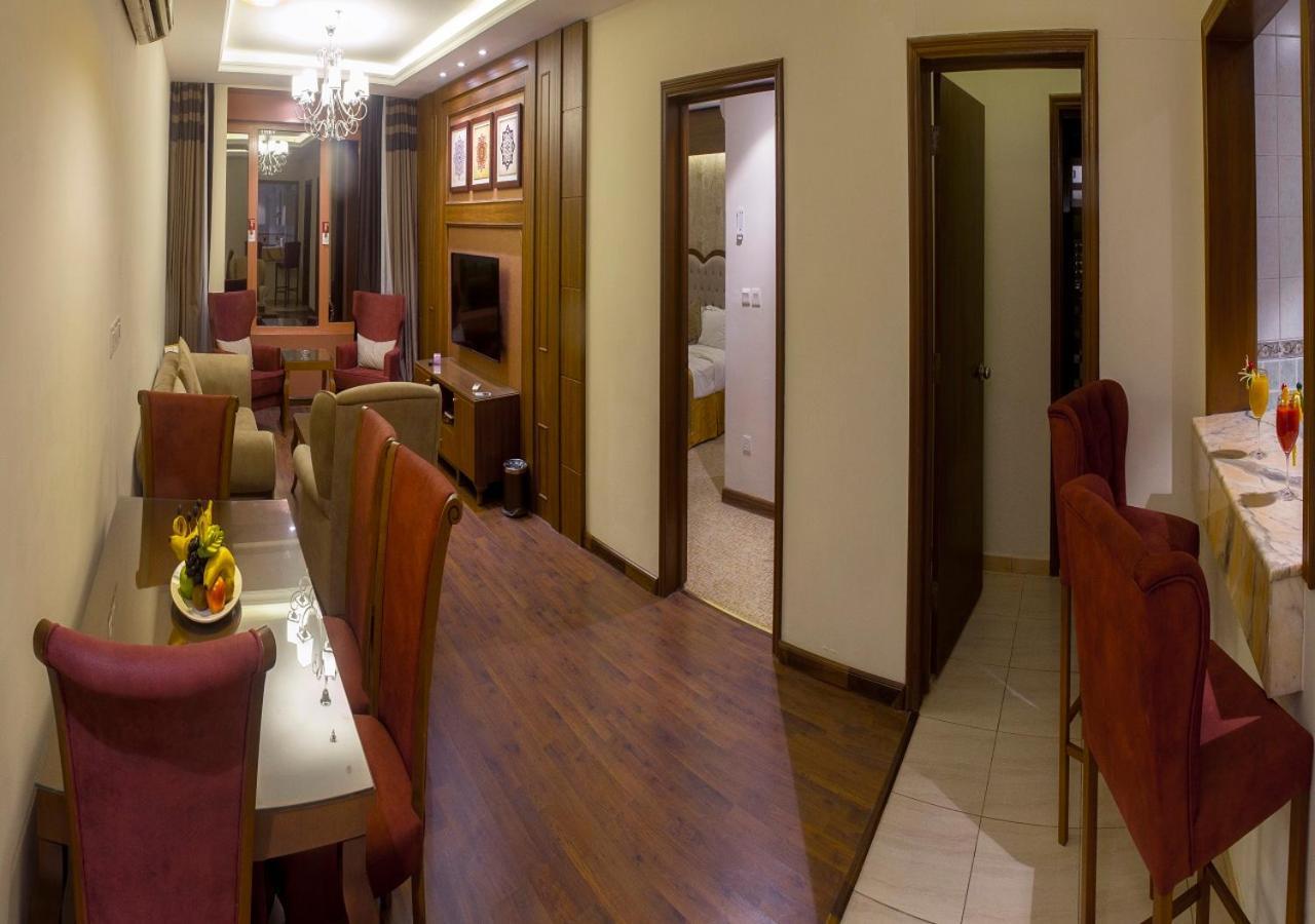อัล บอร์ก อัล วาเทียร์ Hotel ชาซาน ภายนอก รูปภาพ