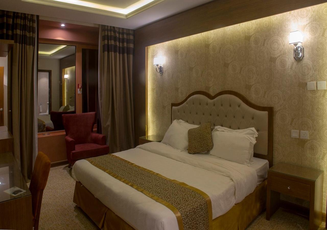 อัล บอร์ก อัล วาเทียร์ Hotel ชาซาน ภายนอก รูปภาพ